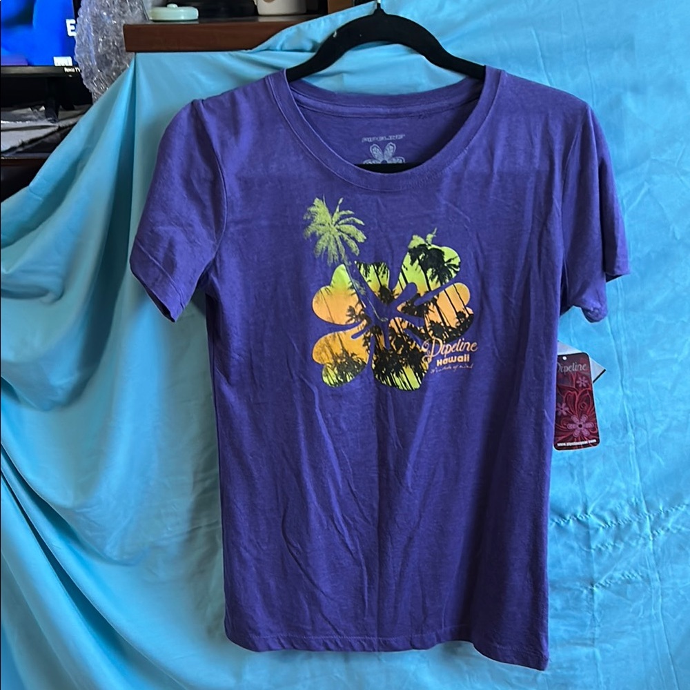 Piperlime Purple Short Sleeve Tee with Tropical Graphic size large nwt